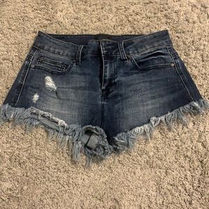 Celebrity Pink dark wash denim shorts